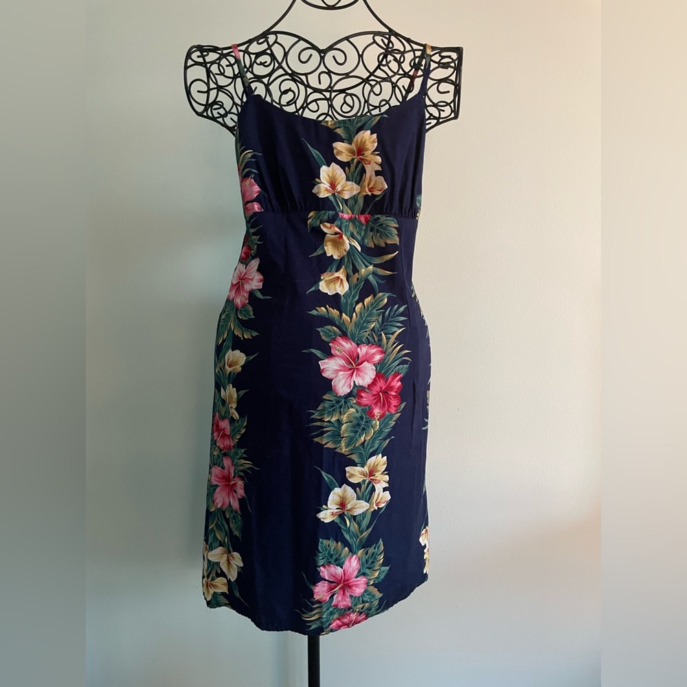 Royal Creation Vintage mini dress in Hawaiian print in black, pink